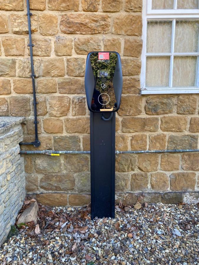 The Hollybush Inn And B&B Priors Marston Eksteriør bilde